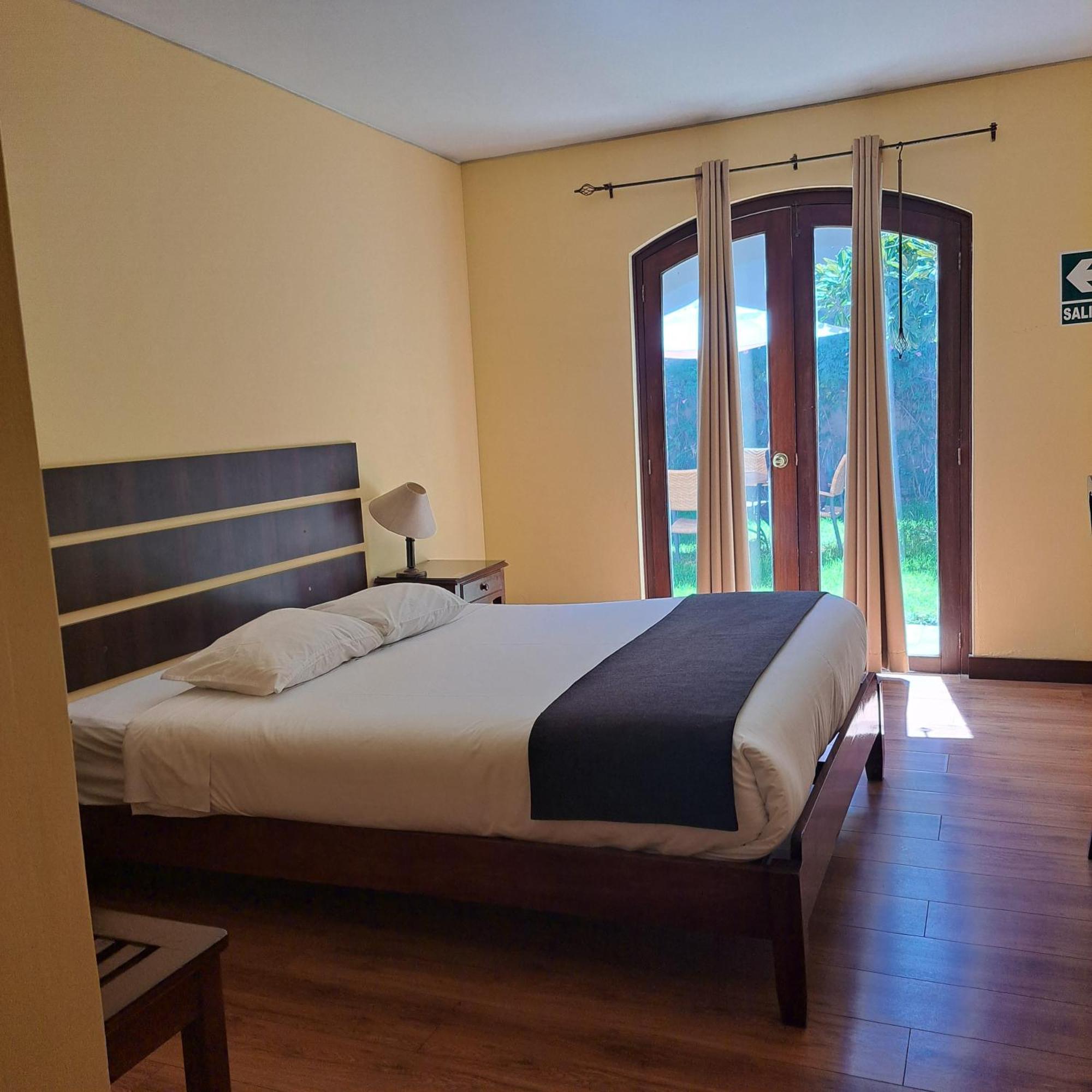 Hotel Meliana อาเรกิปา ภายนอก รูปภาพ